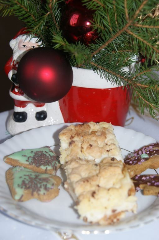 Szarlotka na kruchym cieście z budyniem Szarlotka na kruchym cieście z budyniem