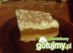 Szarlotka z bitą śmietaną  Szarlotka z bitą śmietaną