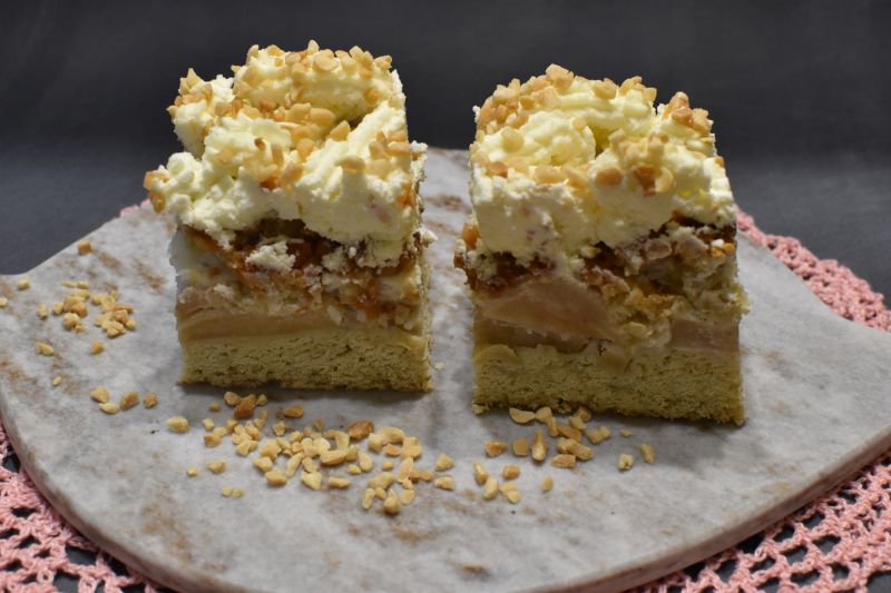 Szarlotka z ciepłymi lodami