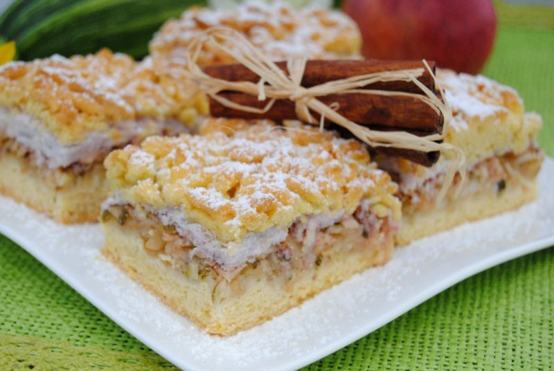 Szarlotka z cukinią