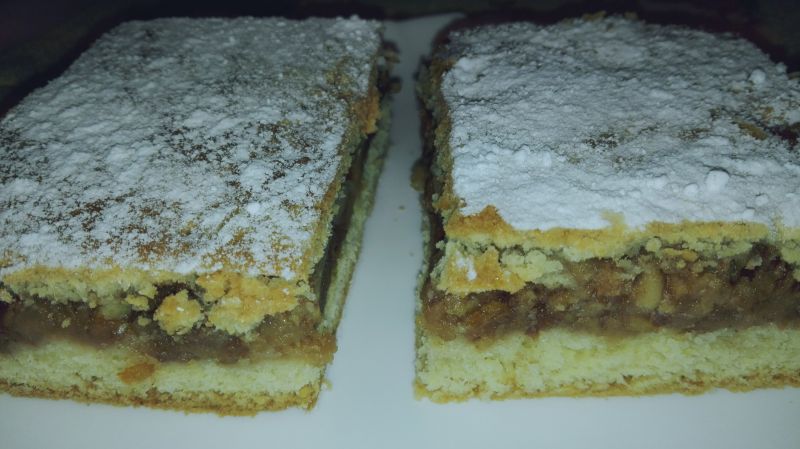 Szarlotka z dodatkiem skórki pomarańczowej