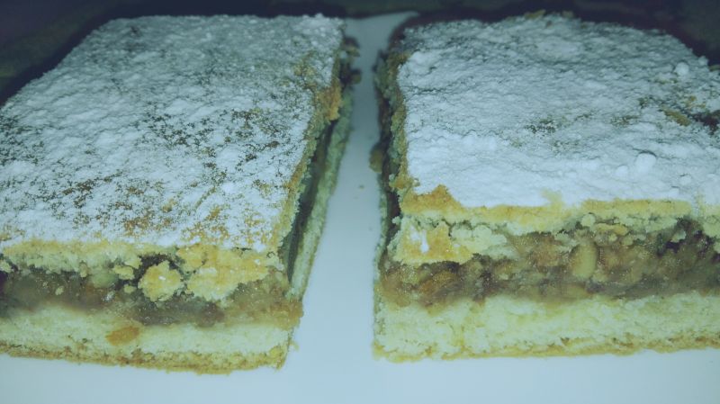 Szarlotka z dodatkiem skórki pomarańczowej