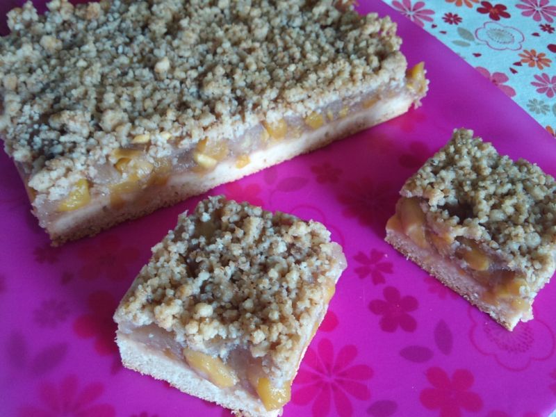 Szarlotka z dynią i orkiszową kruszonką