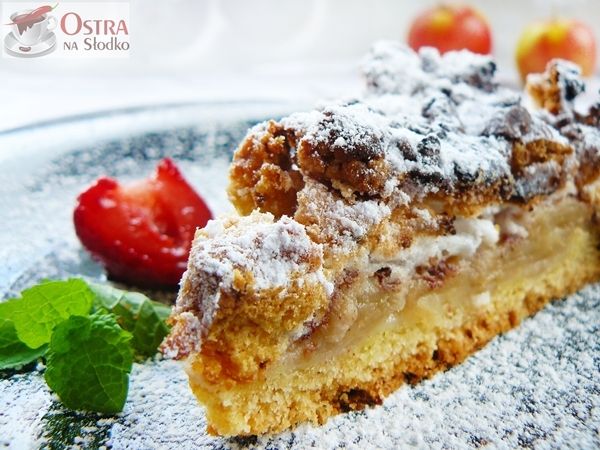 Szarlotka z kisielową pianą i kruszonką Szarlotka z kisielową pianą i kruszonką