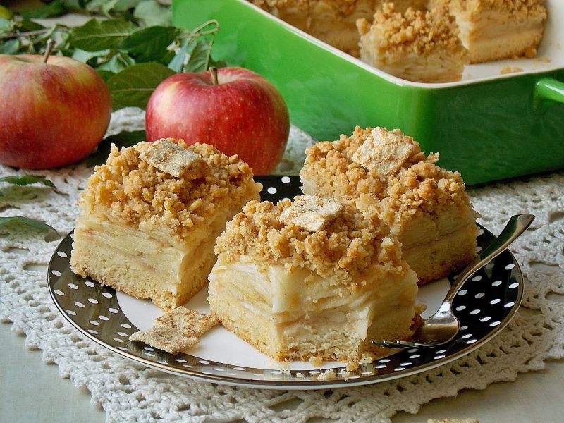 Szarlotka z kruszonką cini minis 