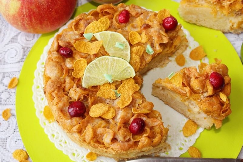 Szarlotka z kukurydzianym wierzchem