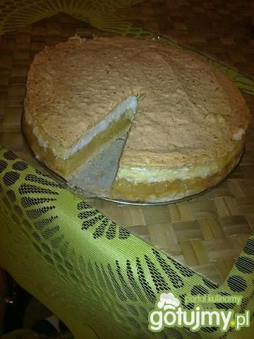 Szarlotka z pianką kokosowa