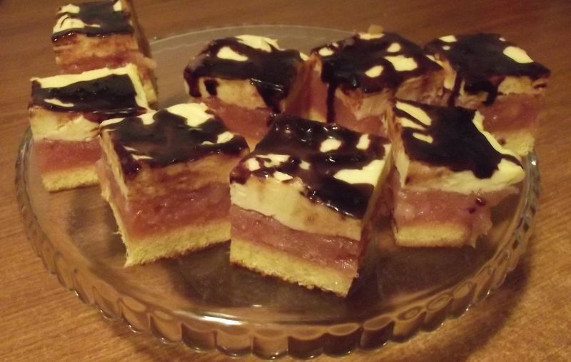 Szarlotka z polewą Szarlotka z polewą