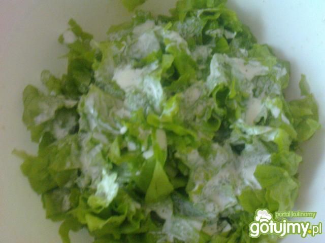 Szarpana sałata z sosem Szarpana sałata z sosem