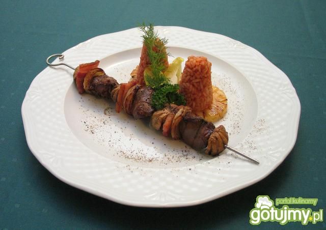 Szaszłyk z wątróbki z kurczaka