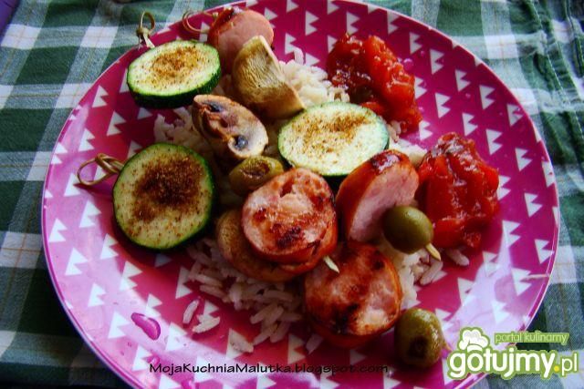 Szaszłyki drobiowe na ryżu 