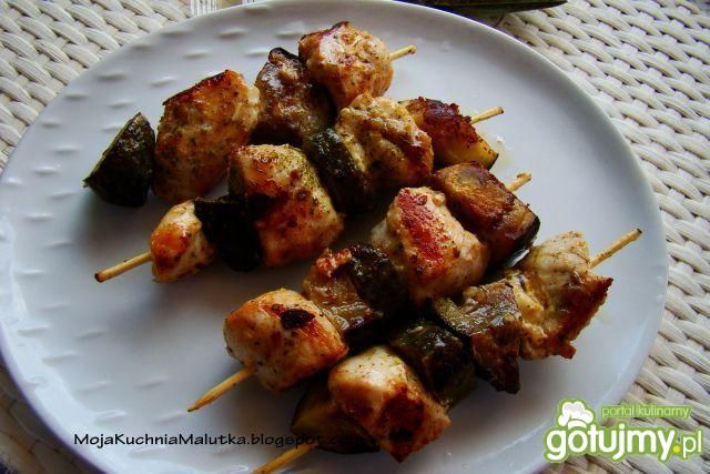 Szaszłyki drobiowe z bakłażanem 