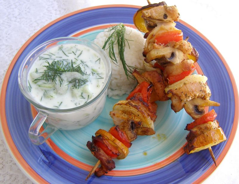 Szaszłyki drobiowe z warzywami Szaszłyki drobiowe z warzywami
