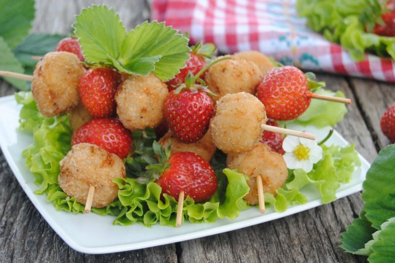 Szaszłyki drobiowo-truskawkowe