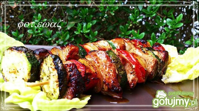 Szaszłyki drobiowo - warzywne Szaszłyki drobiowo - warzywne