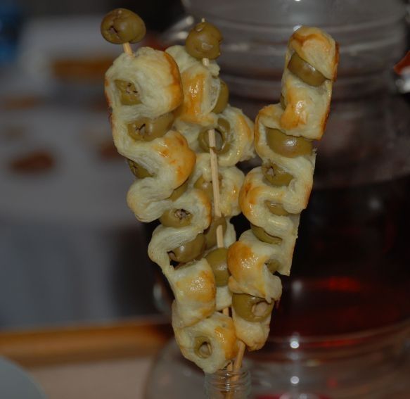 Szaszłyki francuskie z oliwkami Szaszłyki francuskie z oliwkami