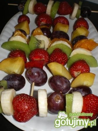 Szaszłyki owocowe