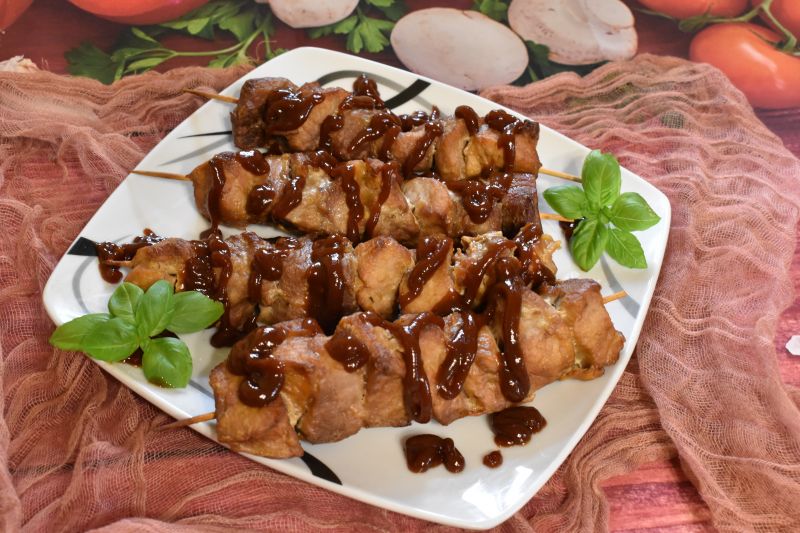 Szaszłyki w sosie barbecue Szaszłyki w sosie barbecue