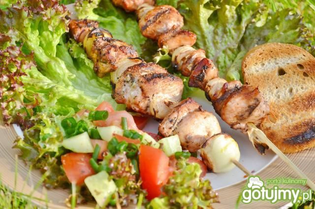Szaszłyki w winnej marynacie Szaszłyki w winnej marynacie