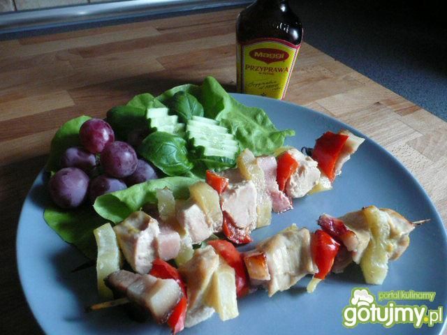 Szaszłyki z ananasem Elfi