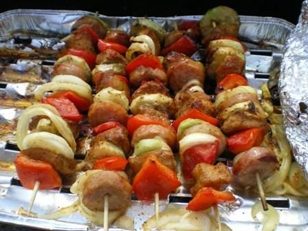 Szaszłyki z kurczaka i warzyw  Szaszłyki z kurczaka i warzyw