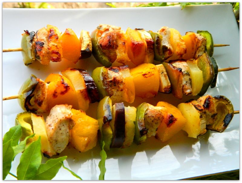 Szaszłyki z owocami