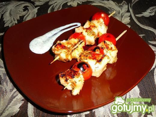 Szaszłyki z pomidorami