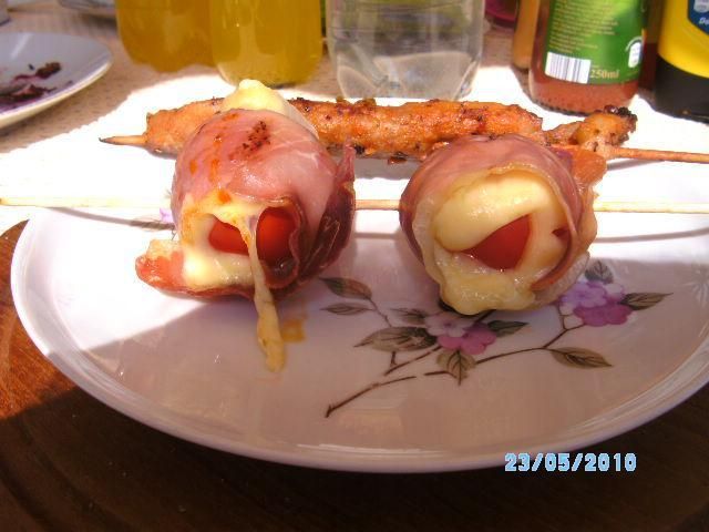 Szaszlyki z pomidorami