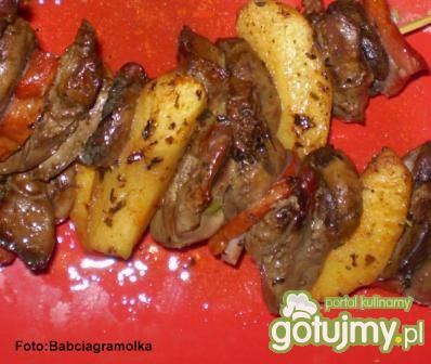 Szaszłyki z wątróbek drobiowych 