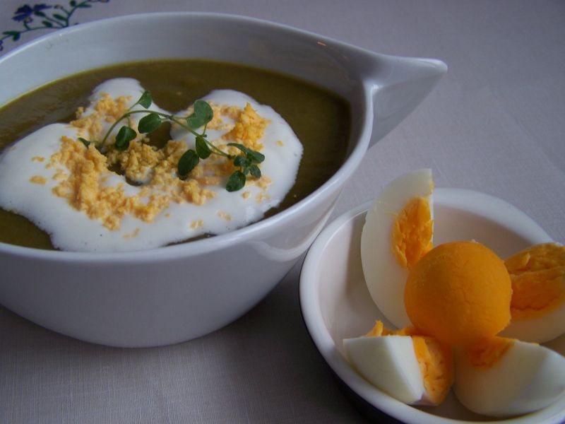 Szczawiowy z jajkiem i śmietanką Szczawiowy z jajkiem i śmietanką