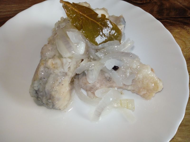 Szczupak w zalewie octowej Szczupak w zalewie octowej