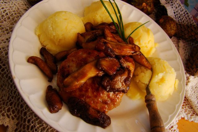 Sznycelek z maślakami Sznycelek z maślakami