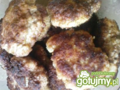 Sznycle z duszonymi pieczarkami