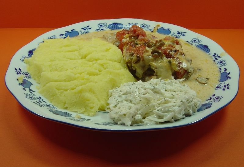 Sznycle zapiekane w sosie śmietanowym