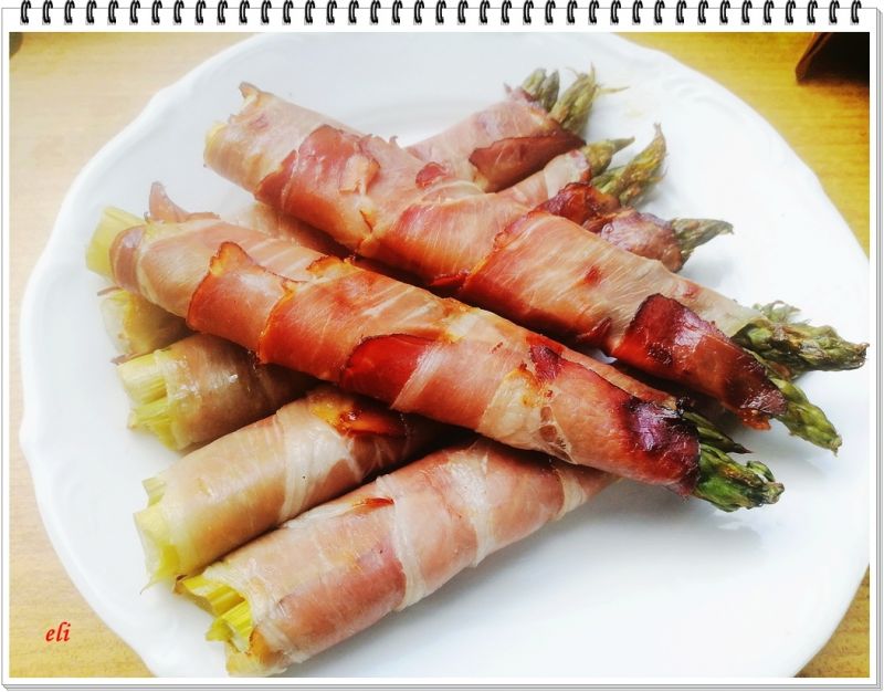 Szparagi w szynce Eli z grilla