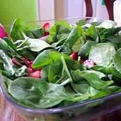 Szpinak i truskawki - letnia salatka Szpinak i truskawki - letnia salatka