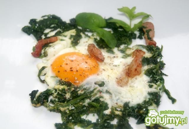 Szpinak na skwareczkach  Szpinak na skwareczkach