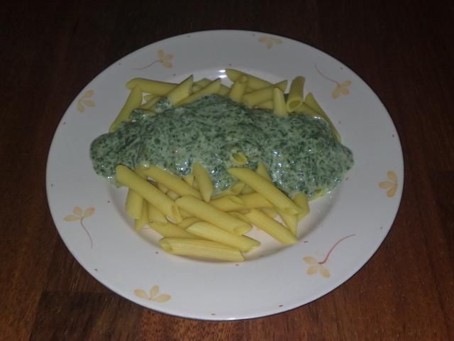 Szpinak z makaronem Szpinak z makaronem