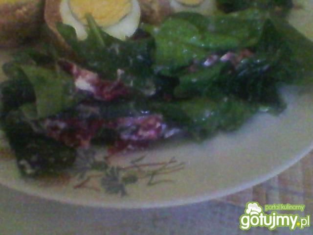 Szpinak z żurawiną