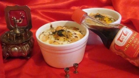 Szpinak zapiekany z jajkiem i łososiem 