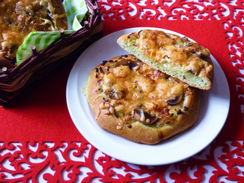 Szpinakowe cebularze