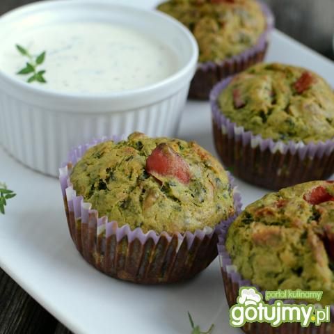 Szpinakowe muffiny z papryką