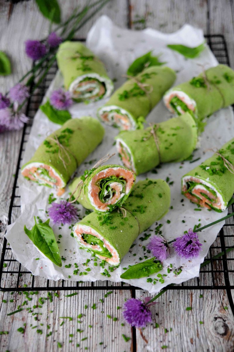 Szpinakowe naleśniki z łososiem