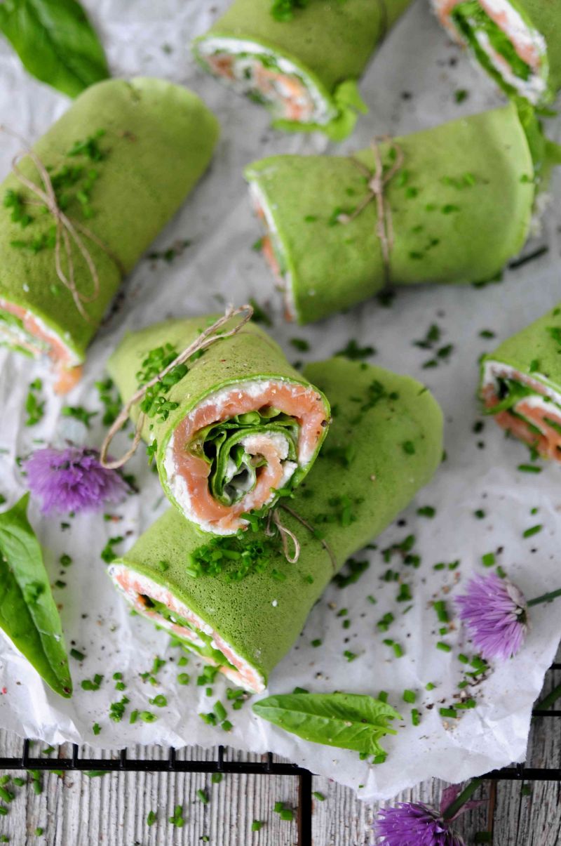 Szpinakowe naleśniki z łososiem