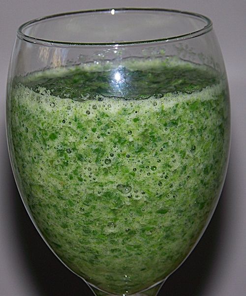 Szpinakowy koktajl z ananasem Szpinakowy koktajl z ananasem