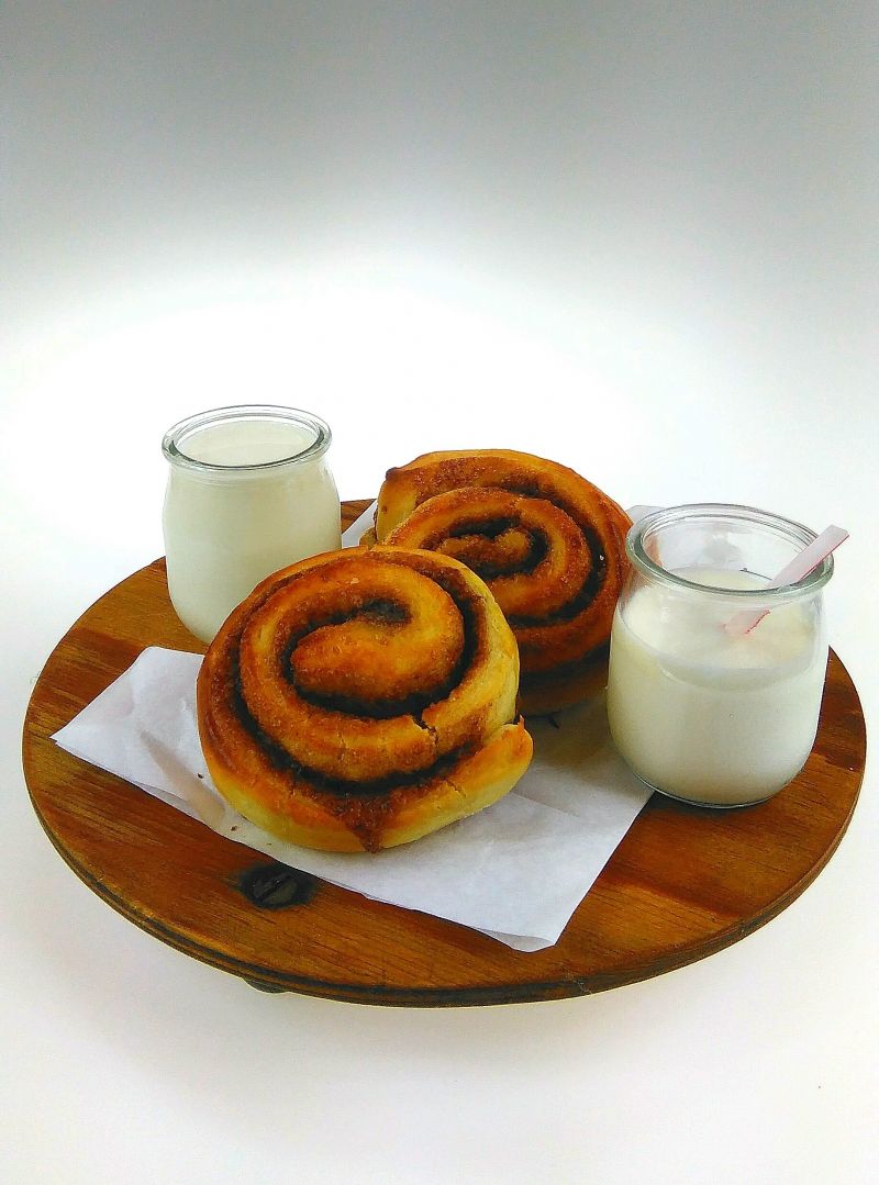 Szwedzkie bułeczki cynamonowe (Kanelbullar)