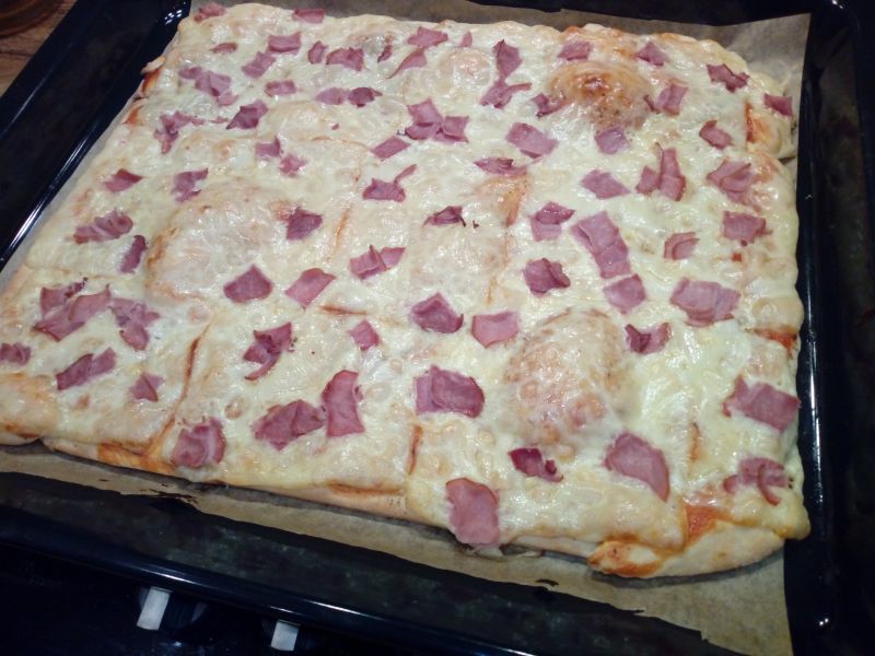 Szybka pizza bez wyrastania