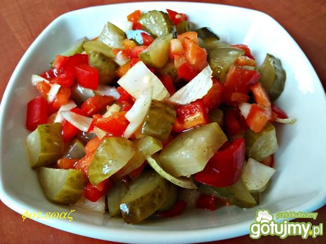 Szybka sałatka obiadowa. Szybka sałatka obiadowa.