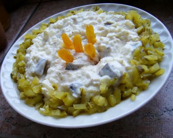 Szybka sałatka śledziowo - jabłkowa Szybka sałatka śledziowo - jabłkowa