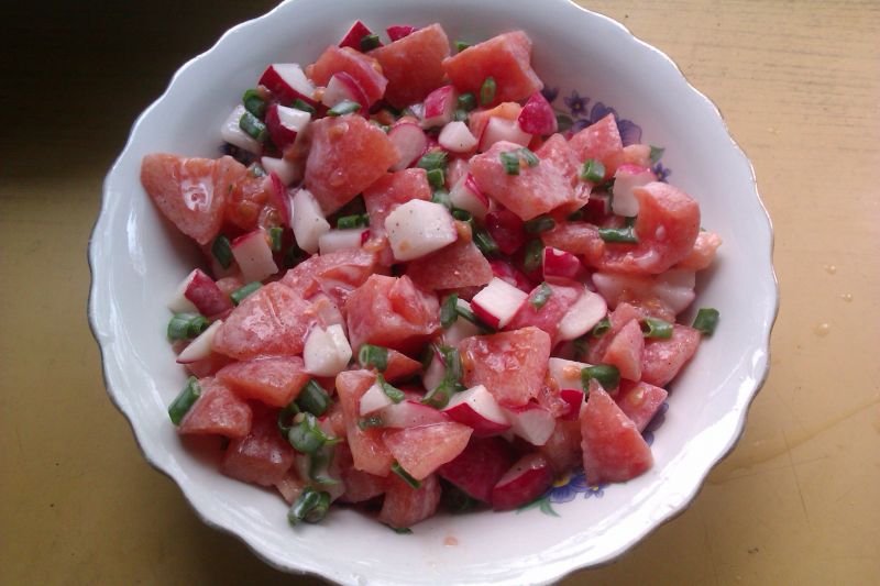 Szybka sałatka wiosenna Szybka sałatka wiosenna